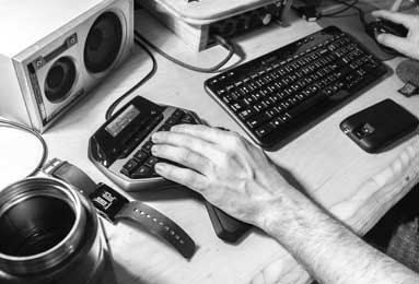 高光时刻：Tarzan赵信化身闪光，迅猛攻势三比一战胜NIP