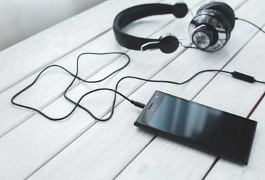 九游官方平台-点球罚丢后补射得分，马夏尔打破超一年的进球荒